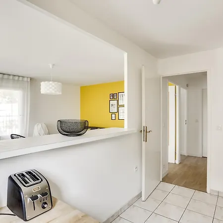 T2 Calme, Fonctionnel Et Spacieux - Proche Paris Apartment