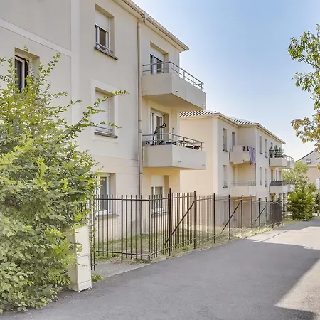 T2 Calme, Fonctionnel Et Spacieux - Proche Paris Apartment Chanteloup-les-Vignes